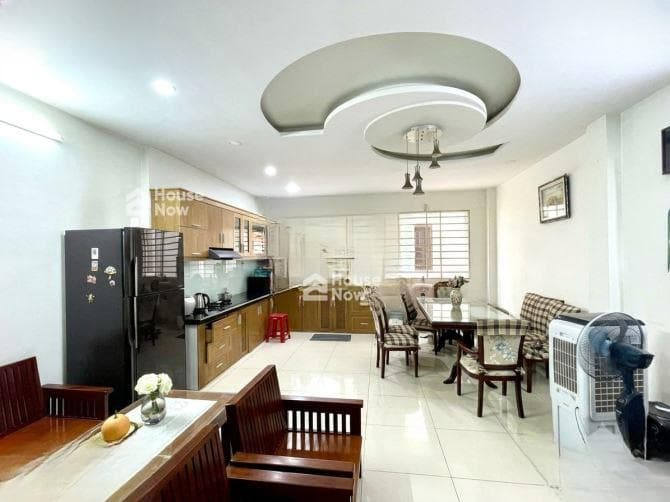 BÁN NHÀ Phổ Quang - NGANG rộng 5,7m 90m2 - HẺM XE TẢI gần sân bay - HIẾM BÁN. 19,9 tỷ - ảnh 5 BÁN NHÀ Phổ Quang - NGANG rộng 5,7m 90m2 - HẺM XE TẢI gần sân bay - HIẾM BÁN. 19,9 tỷ - ảnh 5