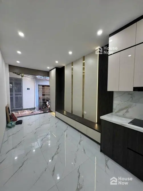 🏡 Hiếm, 6 tỷ xíu Nhà Gần 40M x 5 Tầng Thang Máy, Long Biên, Sát Phố - ảnh 3 🏡 Hiếm, 6 tỷ xíu Nhà Gần 40M x 5 Tầng Thang Máy, Long Biên, Sát Phố - ảnh 3