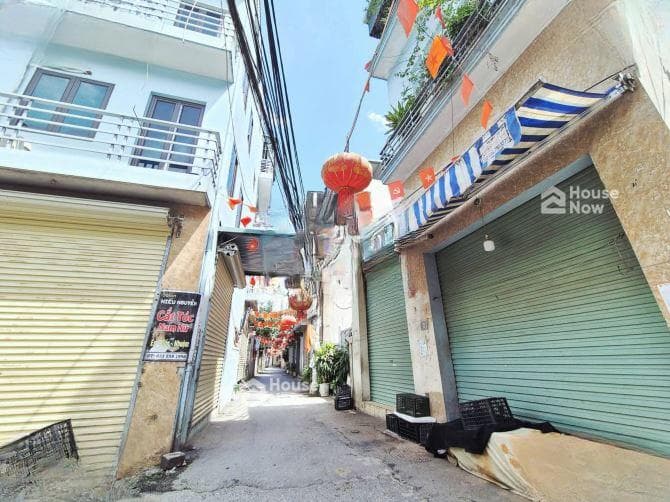 NHÀ ĐƯỜNG NGỌC HỒI.MỚI KÍNH KONG..GẮN BX NC NGẦM. DỰ ÁN VIN. 48M2. 4T. 8,2 TY - ảnh 1 NHÀ ĐƯỜNG NGỌC HỒI.MỚI KÍNH KONG..GẮN BX NC NGẦM. DỰ ÁN VIN. 48M2. 4T. 8,2 TY - ảnh 1