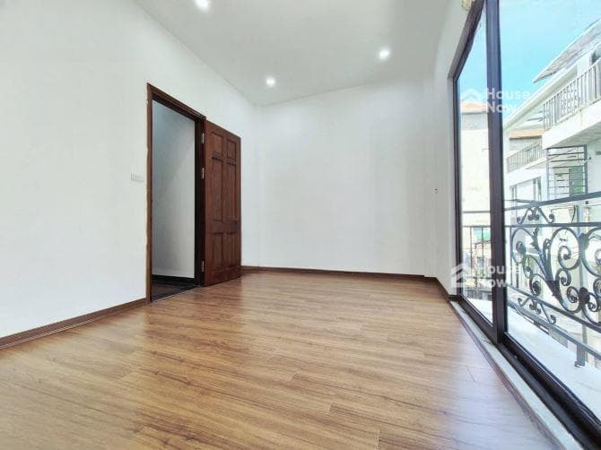 NHÀ ĐƯỜNG NGỌC HỒI.MỚI KÍNH KONG..GẮN BX NC NGẦM. DỰ ÁN VIN. 48M2. 4T. 8,2 TY - ảnh 6 NHÀ ĐƯỜNG NGỌC HỒI.MỚI KÍNH KONG..GẮN BX NC NGẦM. DỰ ÁN VIN. 48M2. 4T. 8,2 TY - ảnh 6