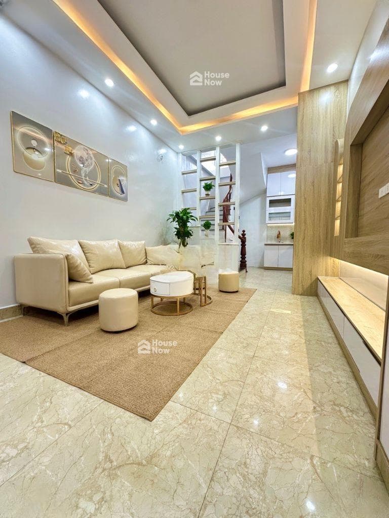 NHÀ 5 TẦNG – 2 MẶT THOÁNG – NGÕ Ô TÔ – 30M RA BÃI GỬI Ô TÔ NGÀY ĐÊM - ảnh 1 NHÀ 5 TẦNG – 2 MẶT THOÁNG – NGÕ Ô TÔ – 30M RA BÃI GỬI Ô TÔ NGÀY ĐÊM - ảnh 1