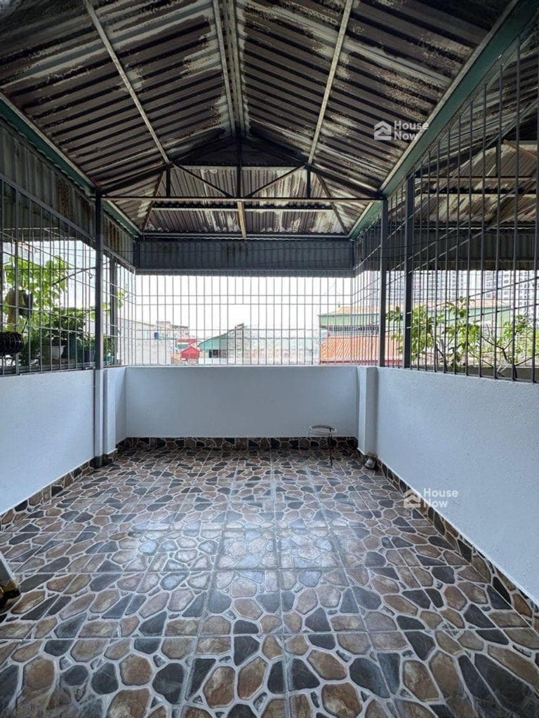 NHÀ 5 TẦNG – 2 MẶT THOÁNG – NGÕ Ô TÔ – 30M RA BÃI GỬI Ô TÔ NGÀY ĐÊM - ảnh 6 NHÀ 5 TẦNG – 2 MẶT THOÁNG – NGÕ Ô TÔ – 30M RA BÃI GỬI Ô TÔ NGÀY ĐÊM - ảnh 6